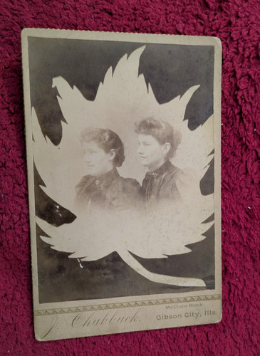 Cabinet card women by - -, 2
