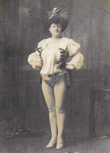 Cabinet card photo risque - photo,