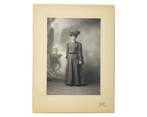 Cdv gibson girl photo - girl, studio