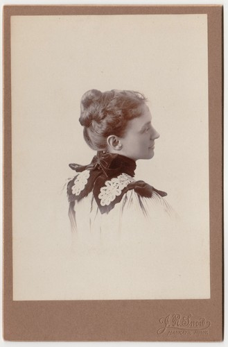 1890s cabinet card woman - cabinet,